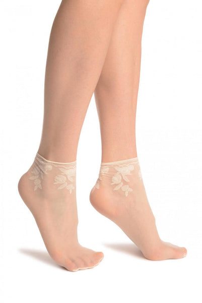 Cream Chrysanthemum Flowers With Comfortable Top Ankle High Sock