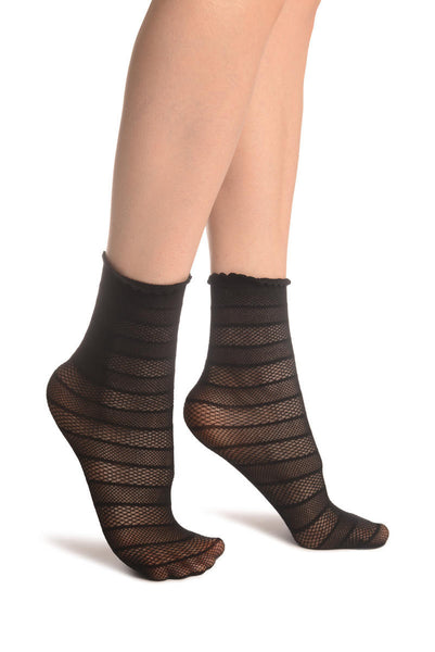 Black Textured Stripes Ankle High Socks