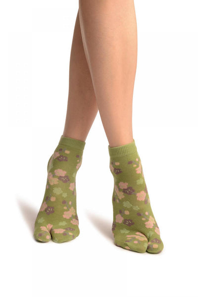 Sakura Flowers On Green Japanese Ankle High Socks