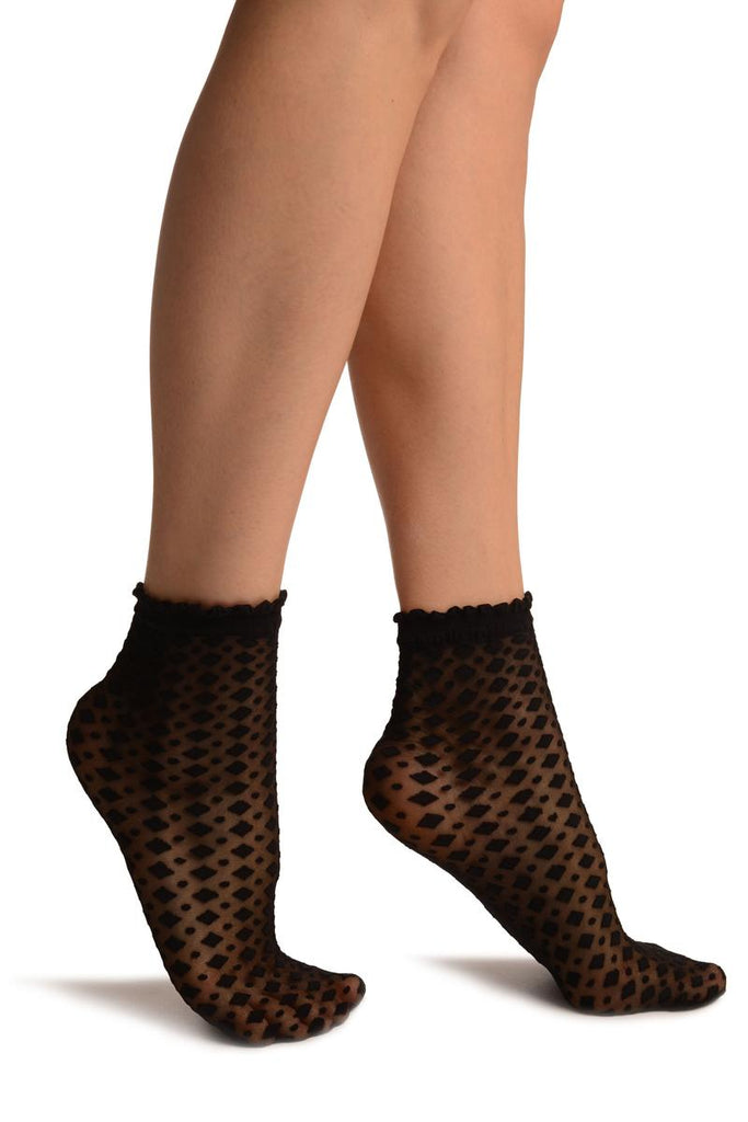 Black Rhomb & Dots Ankle High Socks With Comfort Top