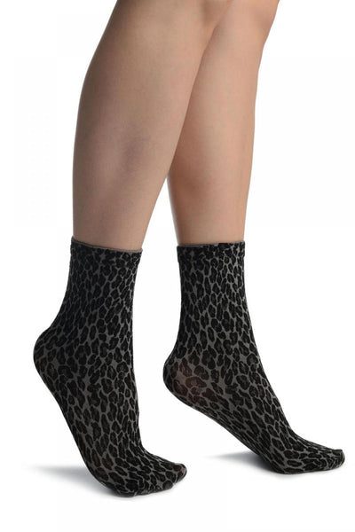 Grey Woven Leopard Ankle High Socks