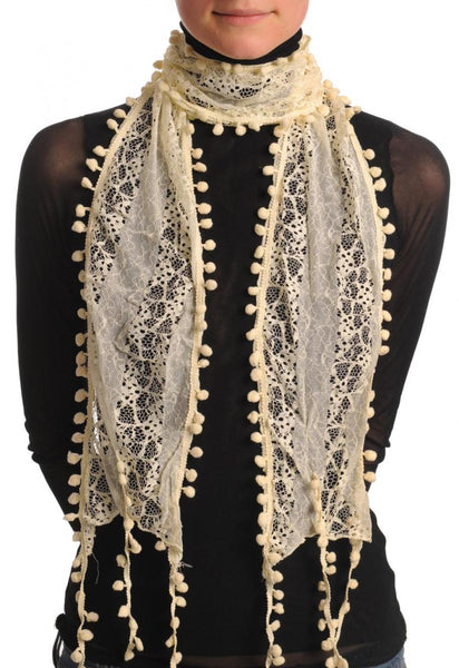 Cream Vintage Lace With Soft Pearls